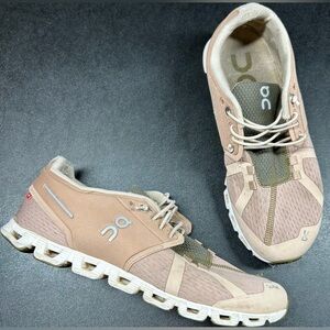 On Cloud Women's Size 9 Swiss Engineering Pink White Sneakers